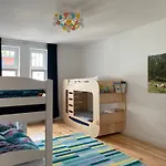 Neu Ausgestattete Wohnung In Berlin - Ruhige Lage
